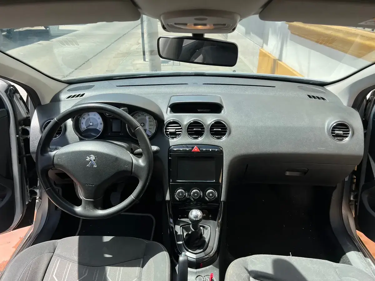 Peugeot 408 1.6 Allure 115Cv 2017 - foto 5