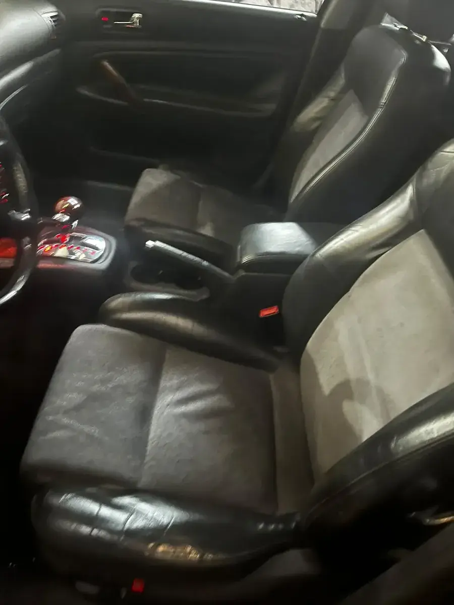 Volkswagen Passat 2.5 I V6 Tipt 4M 2004 - foto 5