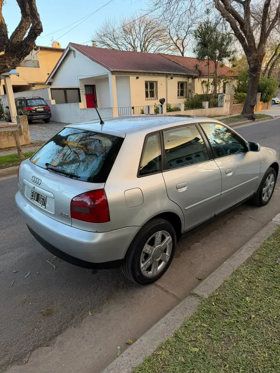 Audi A3 1.8 T 180 Hp Tiptronic 2004 - foto 2