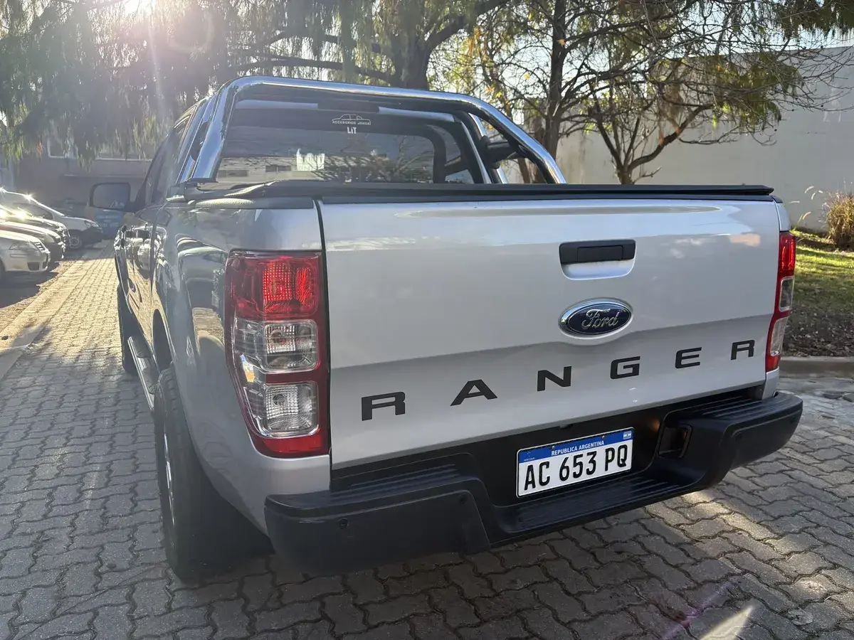 Ford Ranger 3.2 Cd Xls Tdci 200Cv Manual 4X2 2018 - foto 4