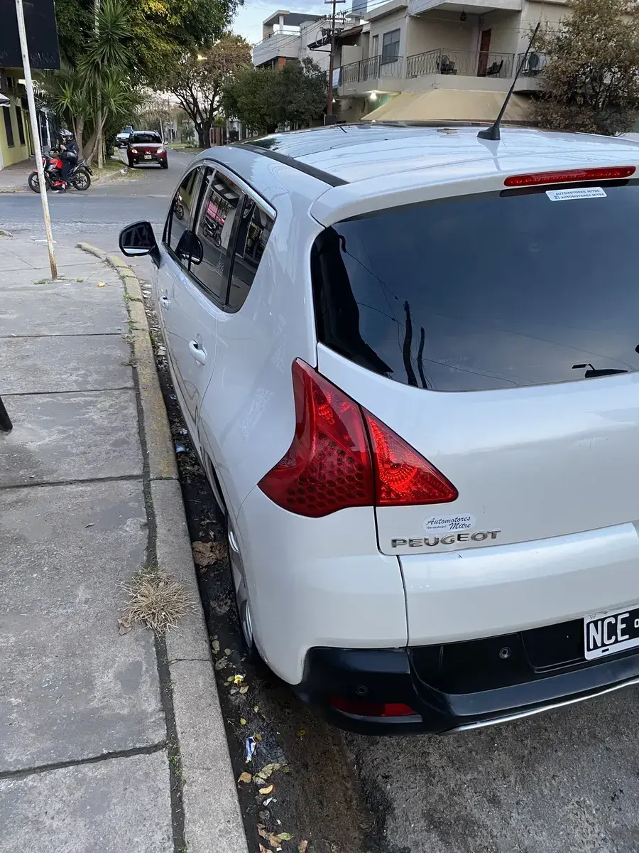 Peugeot 3008 1.6 Premium Thp 156Cv 2013 - foto 3