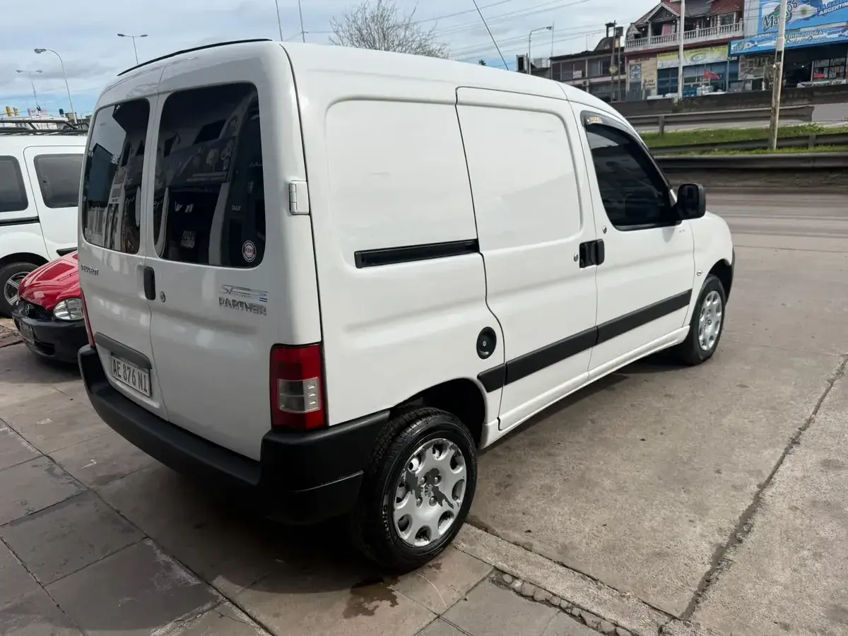 Peugeot Partner 1.6 Furgon Confort 2021 - foto 4