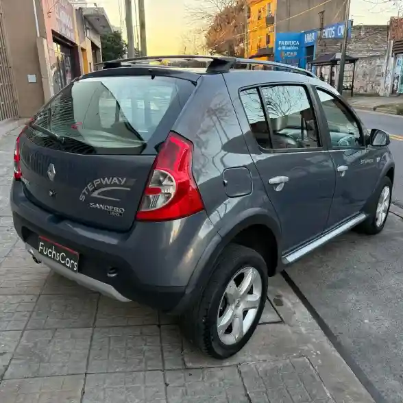 Renault Sandero Stepway 1.6 Confort 105Cv 2009 - foto 5