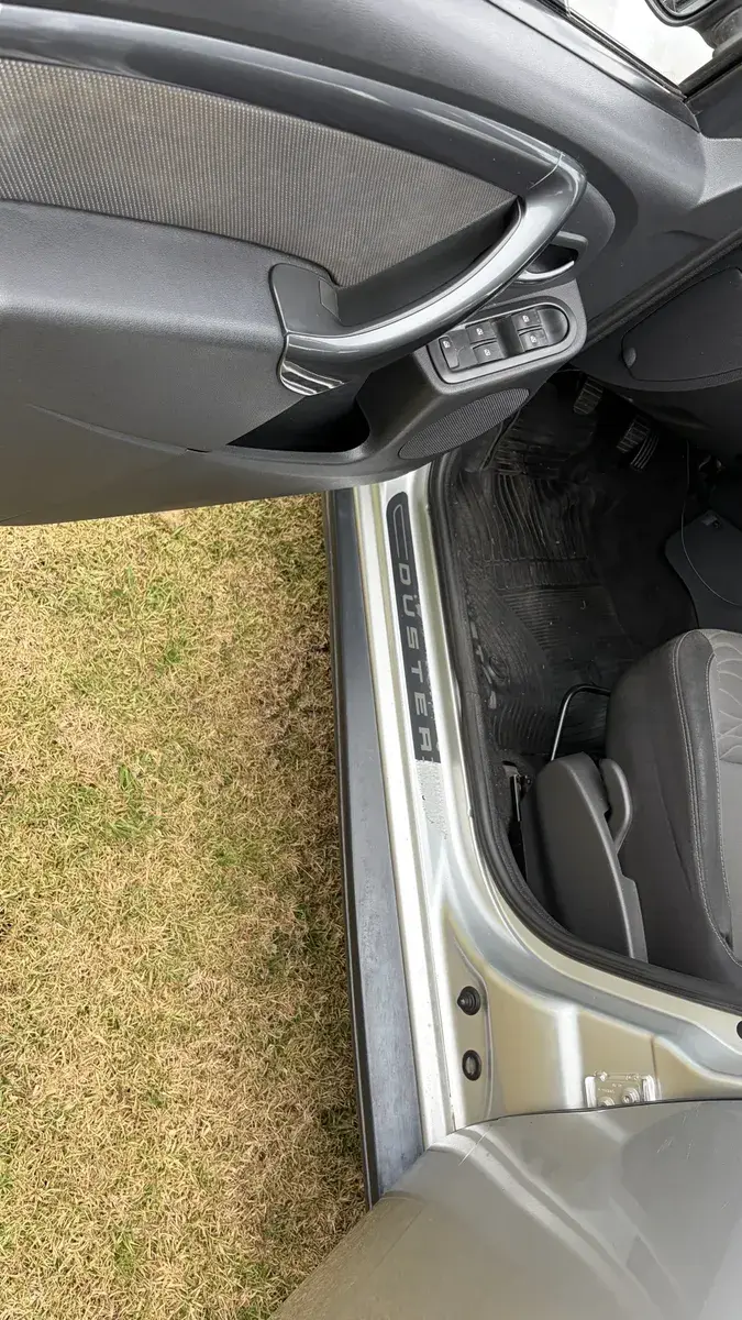 Renault Duster 2.0 4X4 Luxe Nav 138Cv 2014 - foto 5