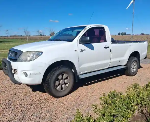 Toyota Hilux Pick-Up 2.5 Cs Dx I 120Cv 4X2 2011 - foto 1