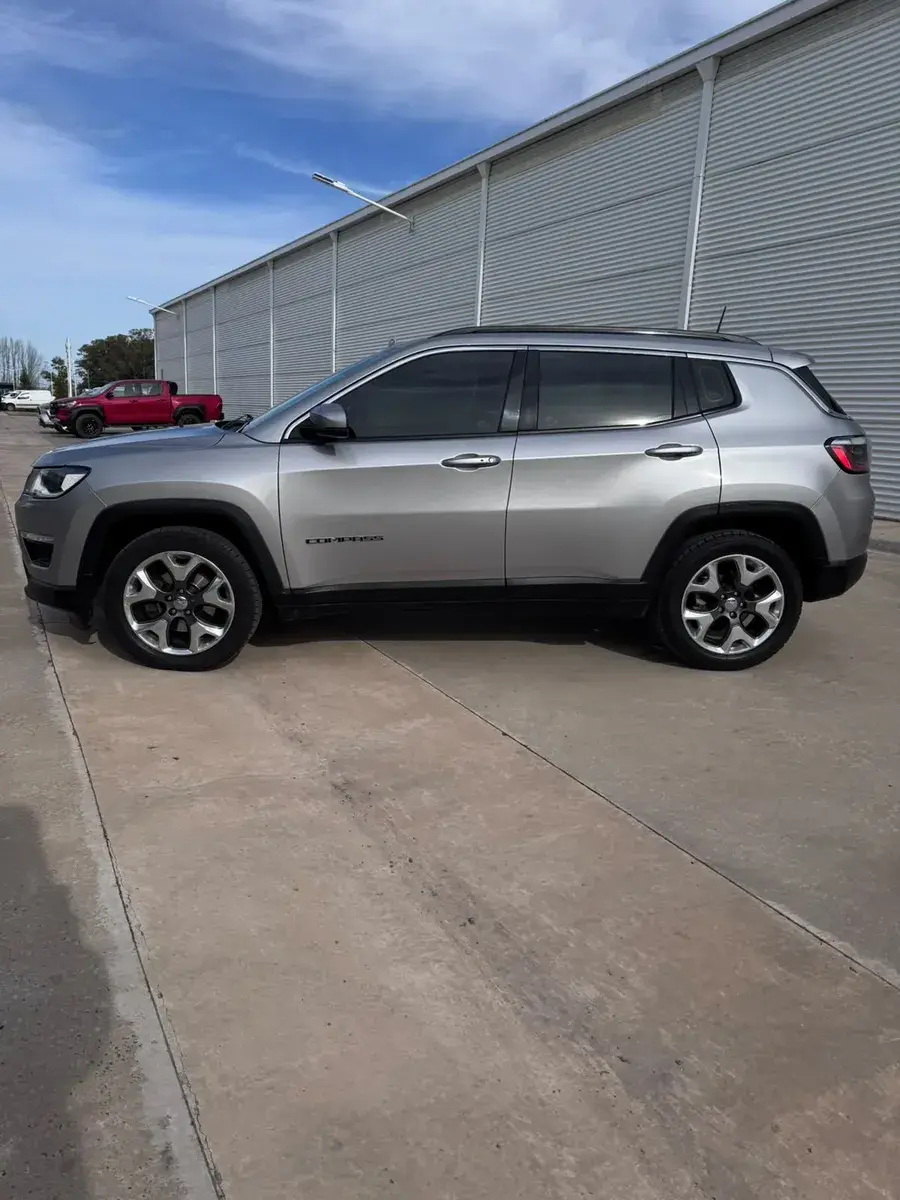 Jeep Compass 2.4 Longitude 2019 - foto 5