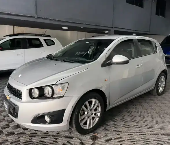Chevrolet Sonic 1.6 Ltz 5 P Manual 2012 - foto 2