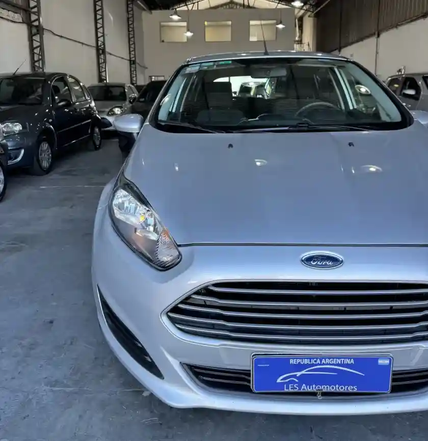 Ford Fiesta Kinetic 1.6 S Plus 120Cv 2017 - foto 2