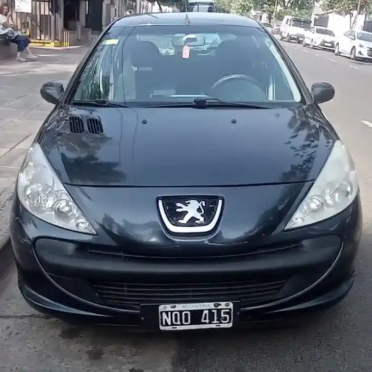 Peugeot 207 1.4 Sedan Active 75Cv 2014 - foto 2