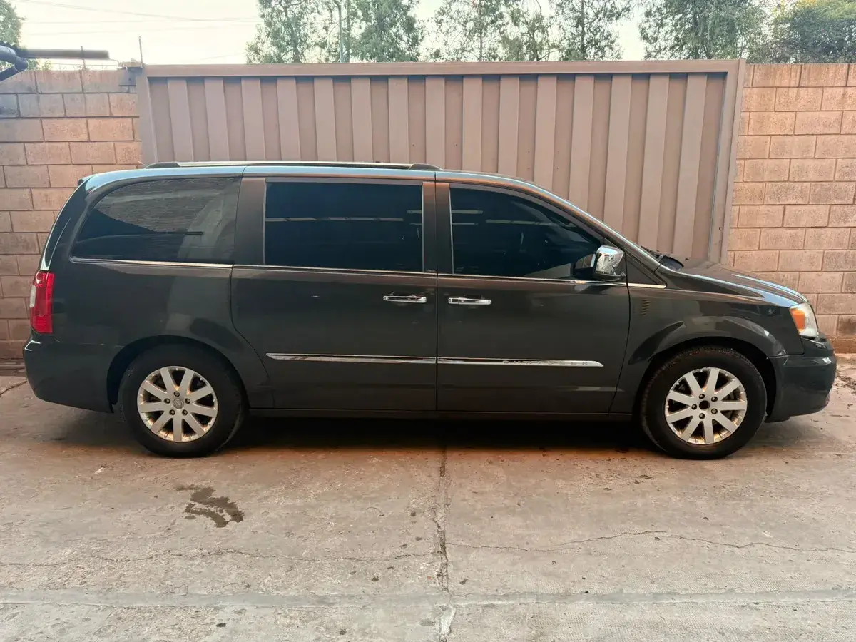 Chrysler Town &Amp; Country 3.6 Limited Atx 2012 - foto 5