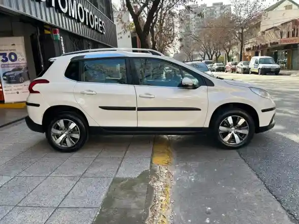 Peugeot 2008 1.6 Feline 2018 - foto 5