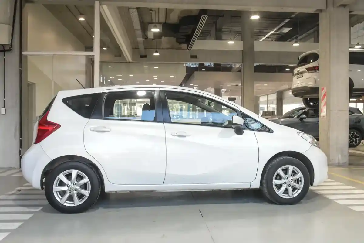 Nissan Note 1.6 Sense 110Cv 2019 - foto 4