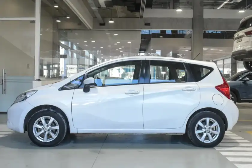 Nissan Note 1.6 Sense 110Cv 2019 - foto 5