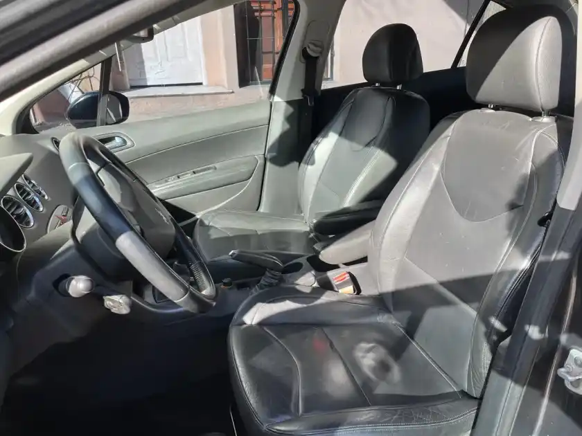 Peugeot 408 2.0 Allure Plus 143Cv 2011 - foto 5