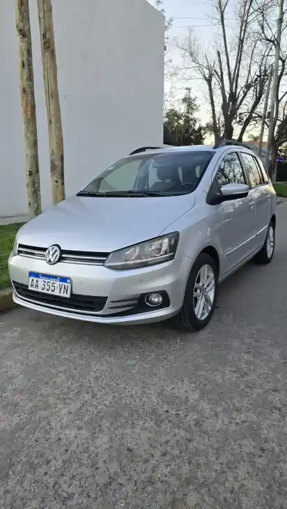 Volkswagen Suran 1.6 Highline Msi 110Cv 2016 - foto 1