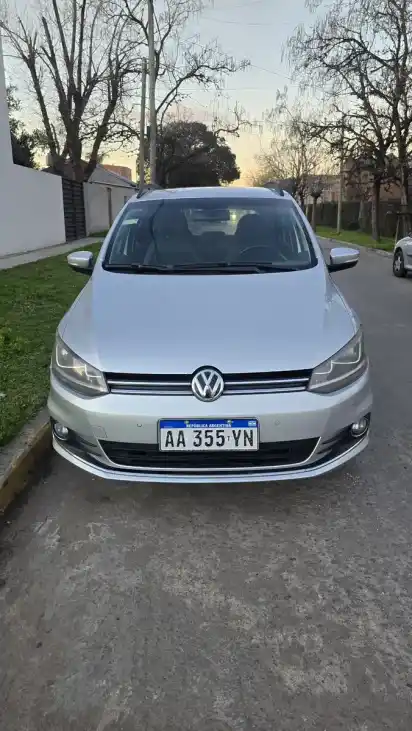 Volkswagen Suran 1.6 Highline Msi 110Cv 2016 - foto 3