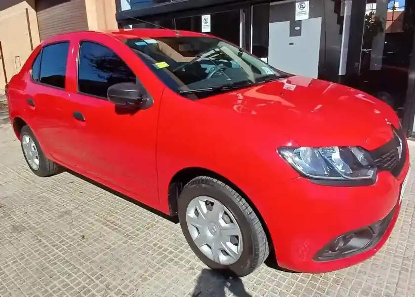 Renault Logan 2017 - foto 1