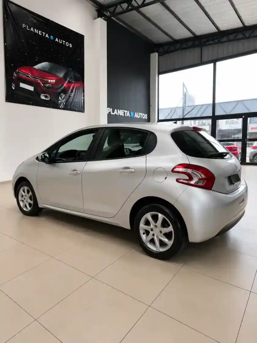 Peugeot 208 1.5 Allure Touchscreen 2016 - foto 3