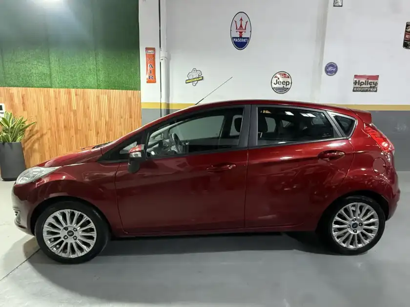 Ford Fiesta Kinetic 1.6 Se 120Cv 2016 - foto 2