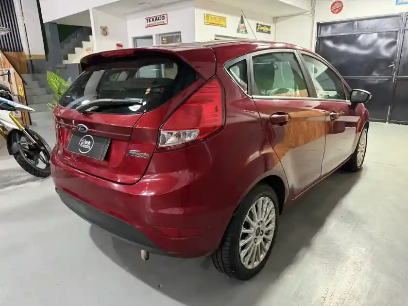 Ford Fiesta Kinetic 1.6 Se 120Cv 2016 - foto 3
