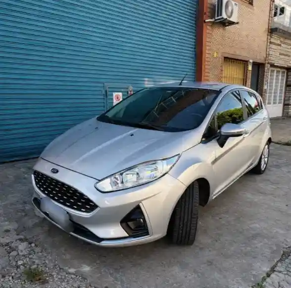Ford Fiesta Kinetic 1.6 Se Plus 120Cv 2018 - foto 4