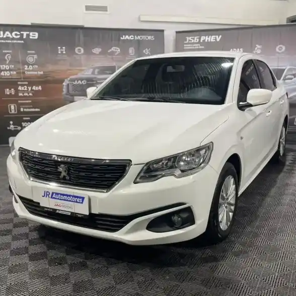 Peugeot 301 1.6 Allure 2018 - foto 1