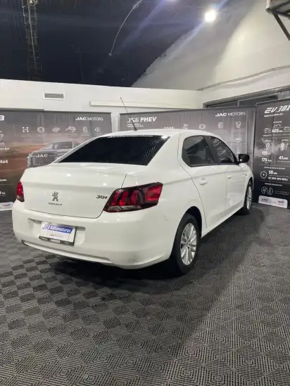 Peugeot 301 1.6 Allure 2018 - foto 4