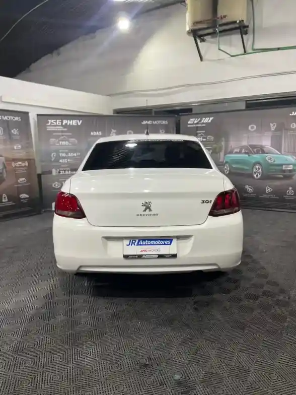 Peugeot 301 1.6 Allure 2018 - foto 5
