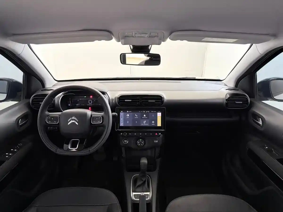 Citroën C4 Cactus 1.6 Thp Shine At6 Bt 2024 - foto 3