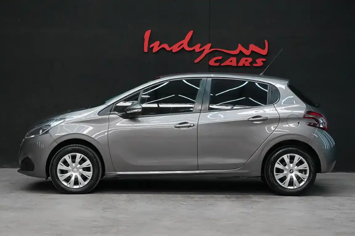 Peugeot 208 1.5 Active 2017 - foto 5