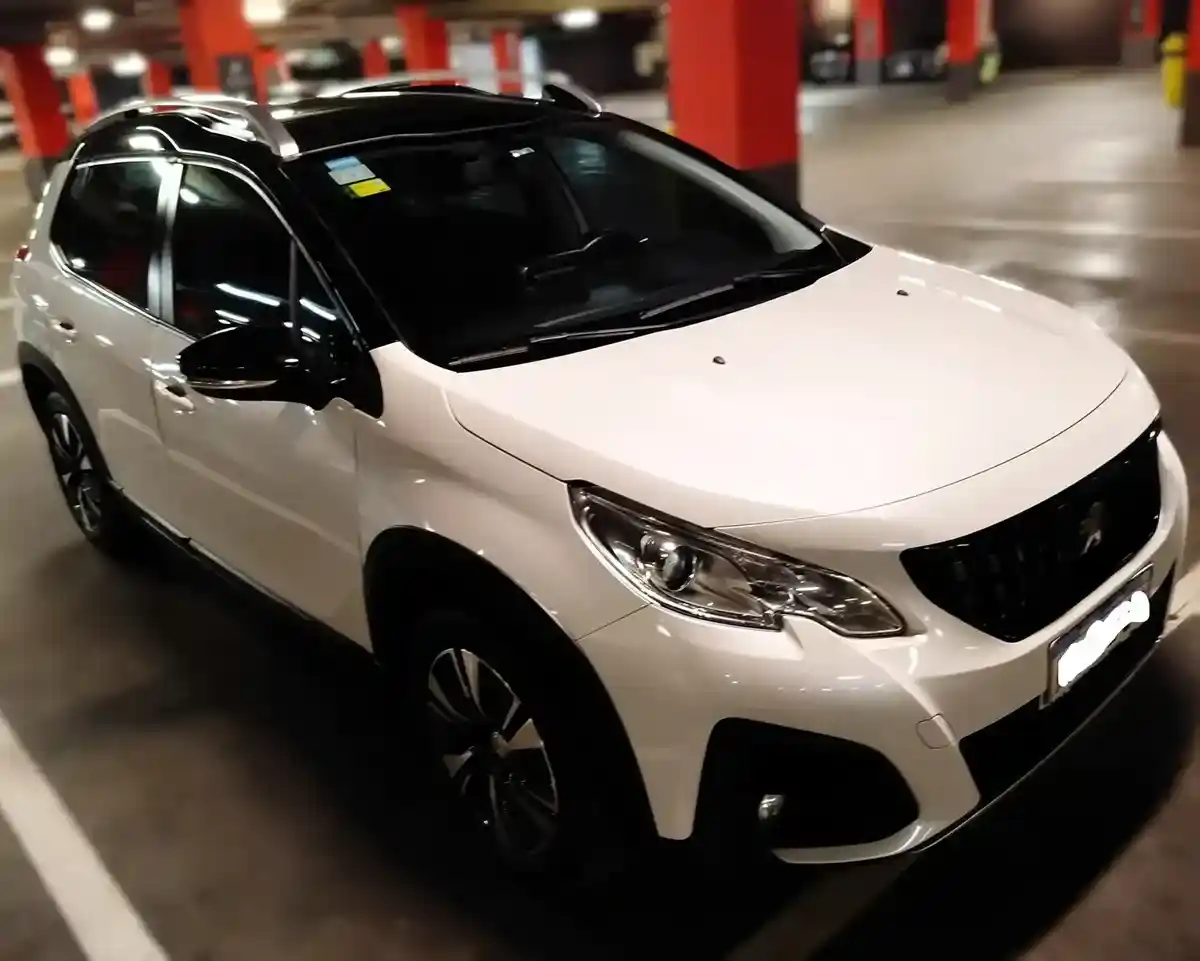 Peugeot 2008 1.6 Feline Am20 2022 - foto 1
