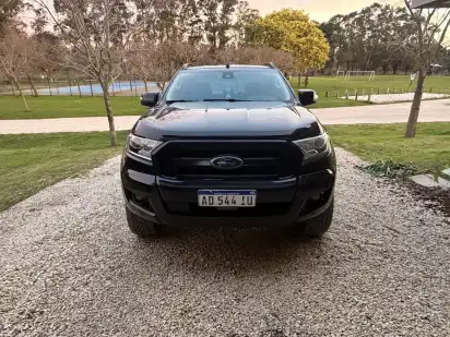 Ford Ranger Black Edition Cabina Doble 4X4 Diesel At 2019 - foto 3