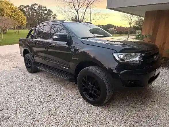 Ford Ranger Black Edition Cabina Doble 4X4 Diesel At 2019 - foto 4