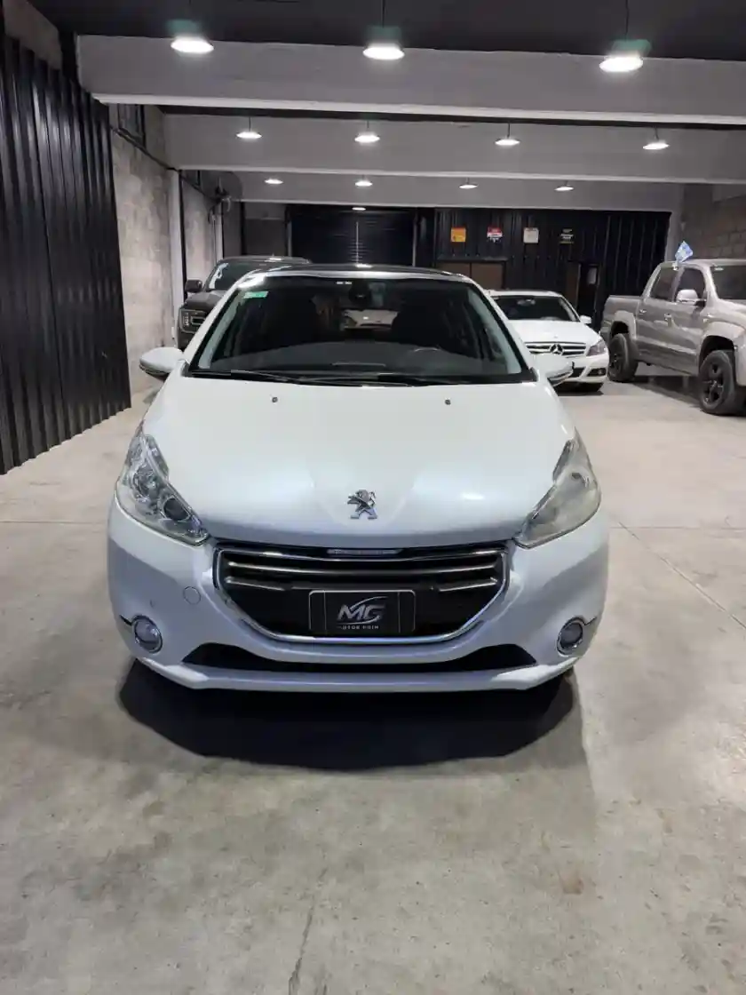 Peugeot 208 1.6 Feline Pack Cuir 2015 - foto 2