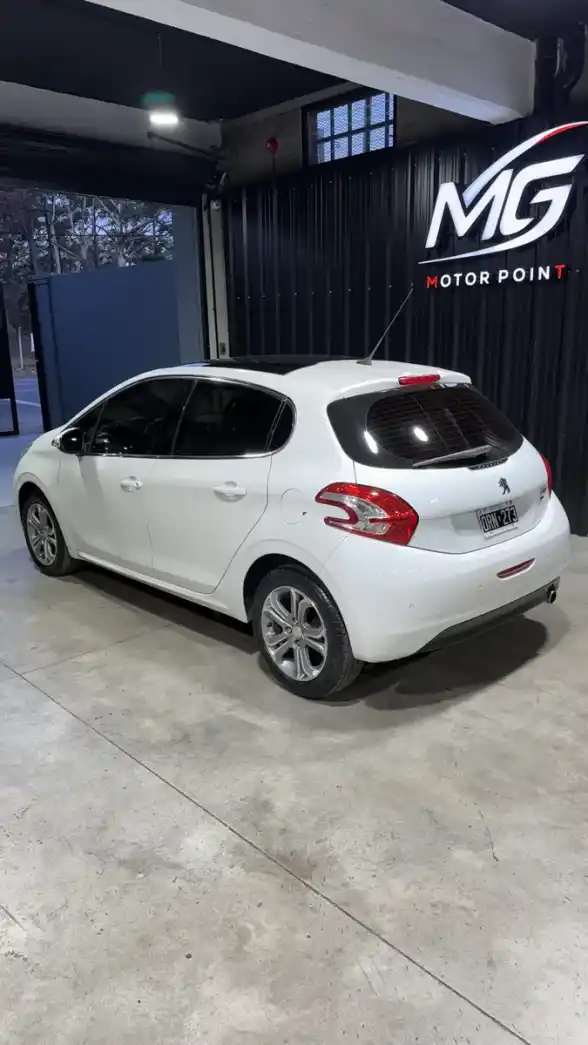 Peugeot 208 1.6 Feline Pack Cuir 2015 - foto 5