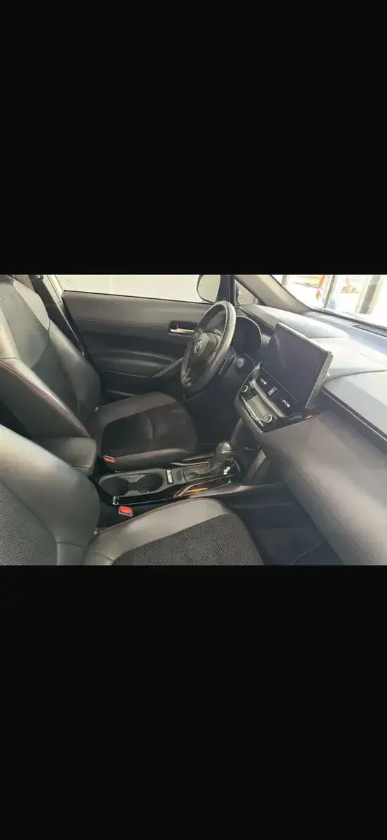 Toyota Corolla Cross 2.0 Grs Cvt 170Cv 2023 - foto 3
