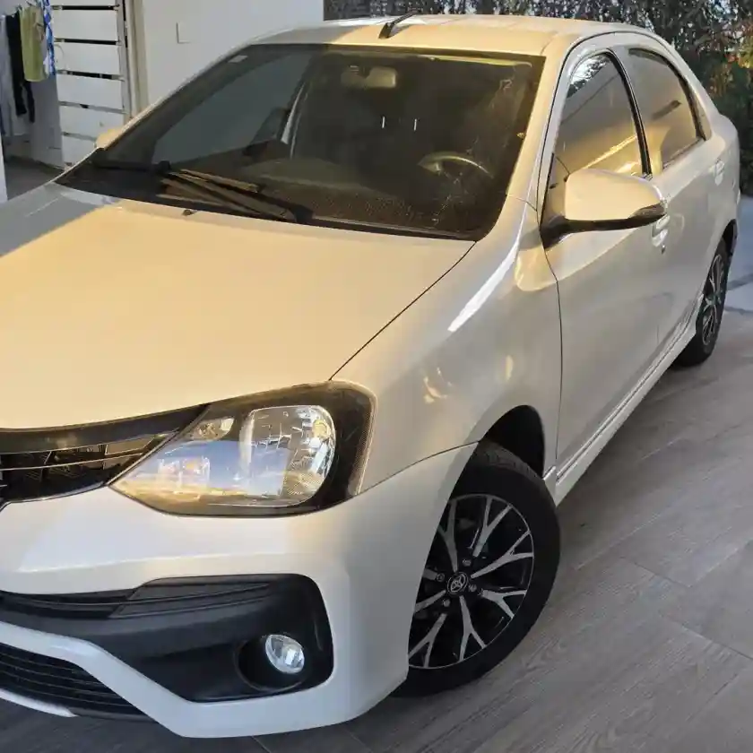 Toyota Etios 1.5 Sedan Xls At 2019 - foto 1