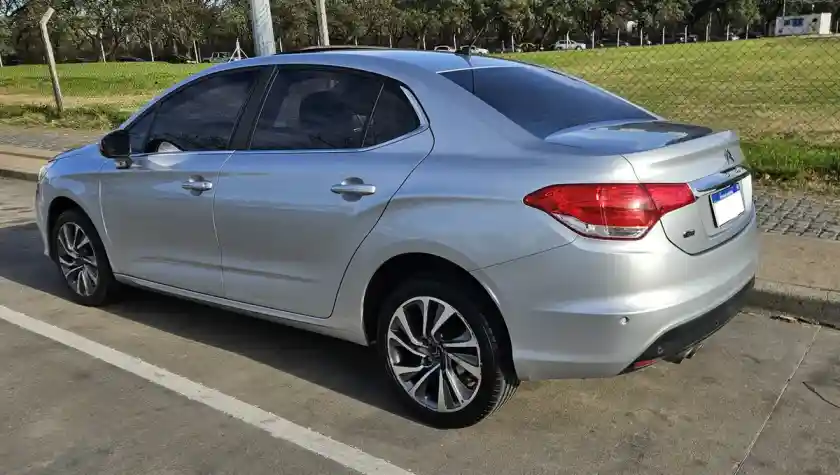 Citroën C4 Lounge 1.6 Thp 165 At6 Shine 2017 - foto 2