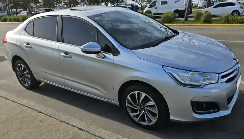 Citroën C4 Lounge 1.6 Thp 165 At6 Shine 2017 - foto 3