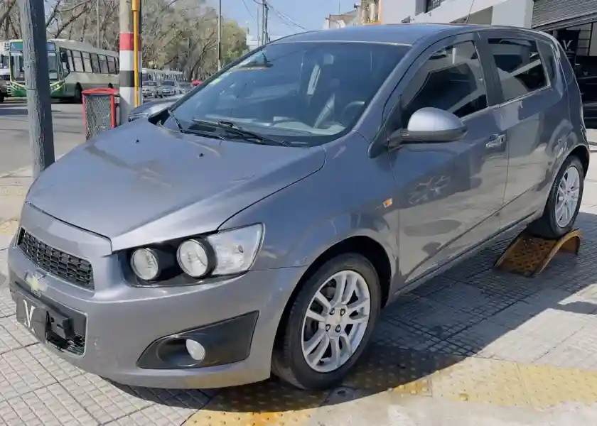 Chevrolet Sonic 1.6 Lt 2013 - foto 1
