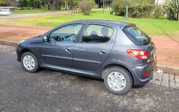Peugeot 207 1.4 Allure 75Cv 2016 - foto 2