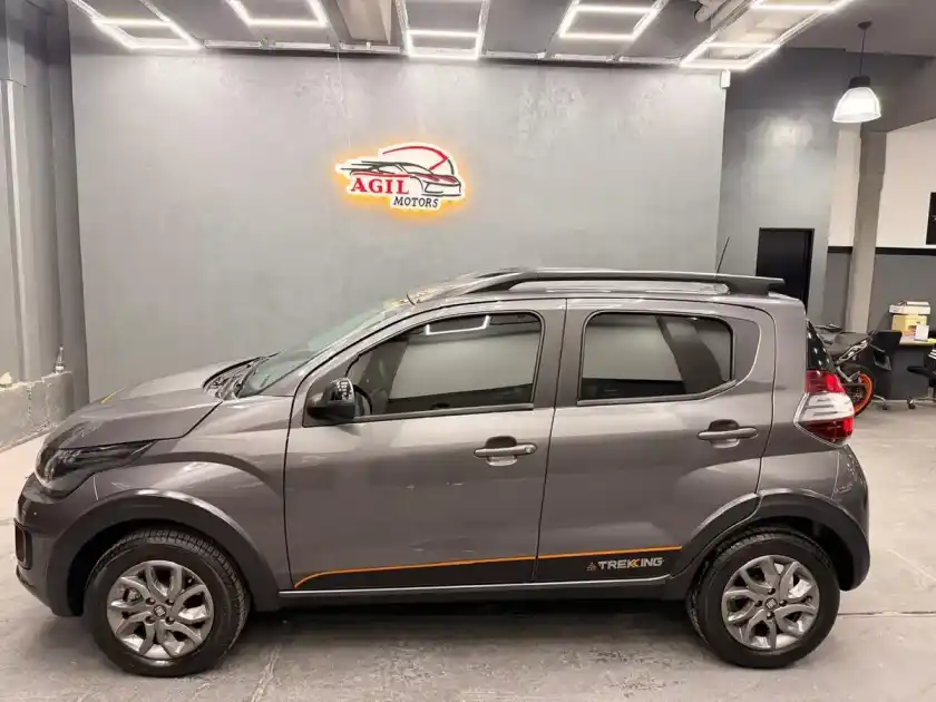Fiat Mobi 1.0 Trekking 2025 - foto 2