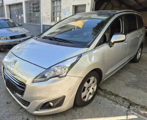 Peugeot 5008 1.6 Feline B/Techo Tiptronic 2016 - foto 1