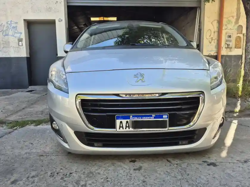 Peugeot 5008 1.6 Feline B/Techo Tiptronic 2016 - foto 3