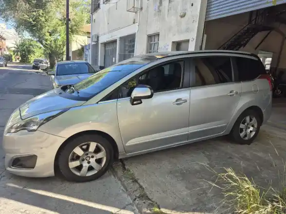 Peugeot 5008 1.6 Feline B/Techo Tiptronic 2016 - foto 5