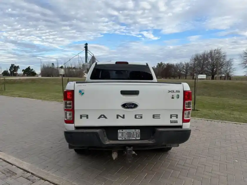 Ford Ranger 3.2 Cd Xls Tdci 200Cv Automática 2013 - foto 4