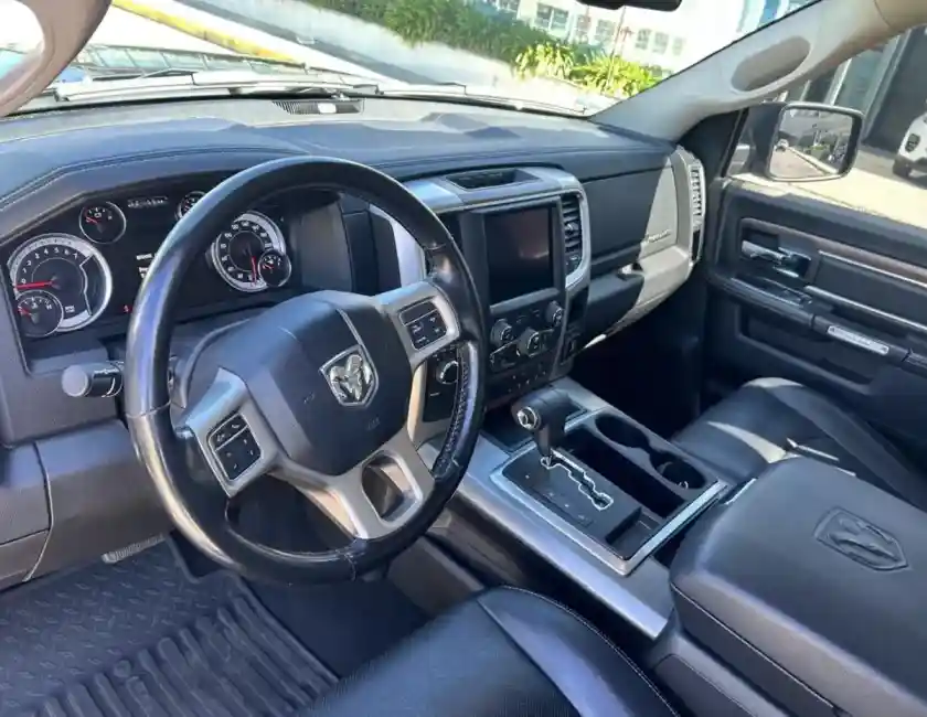 Ram 1500 5.7 Laramie Atx V8 2020 - foto 2