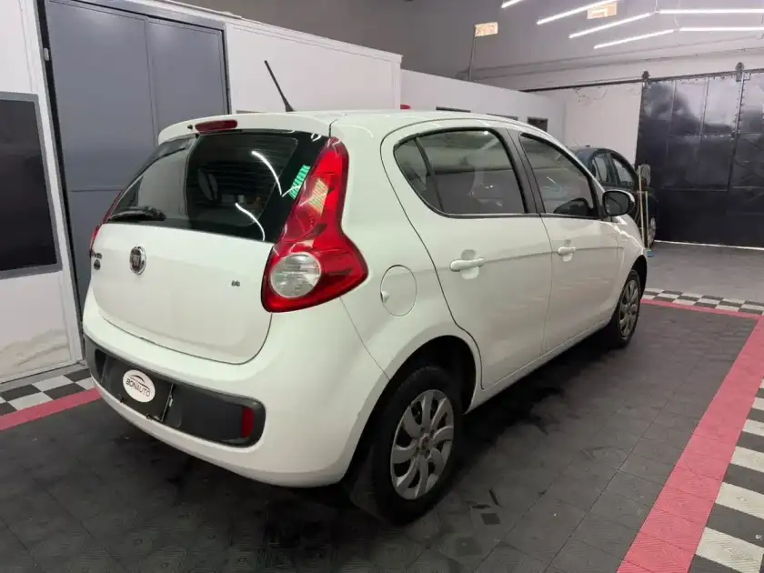 Fiat Palio 1.4 Attractive 85Cv 2015 - foto 4