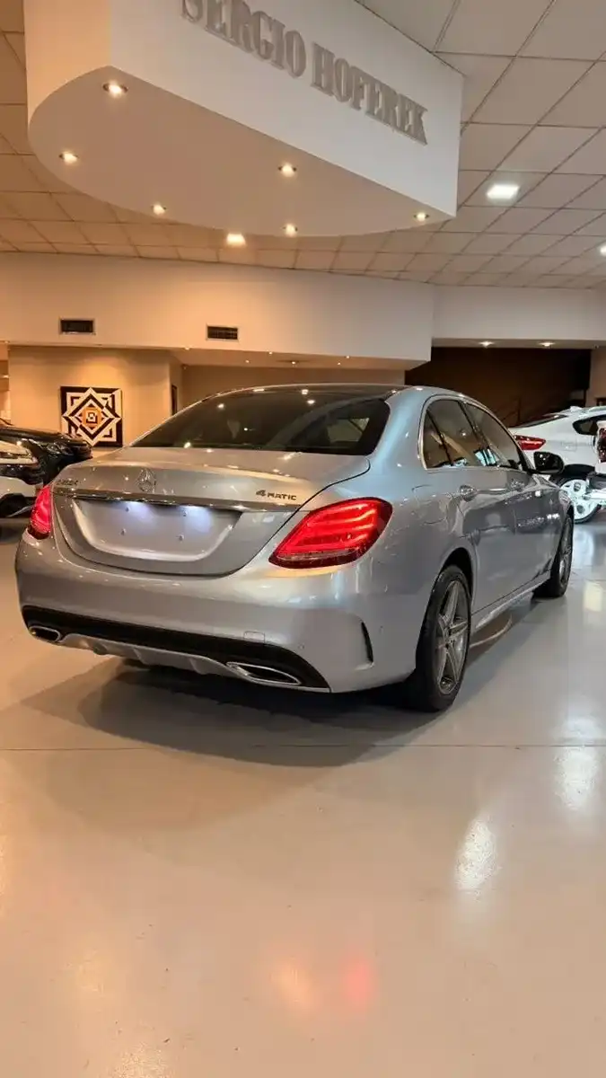 Mercedes-Benz Clase C 3.0 C400 Amg-Line 333Cv 2018 - foto 4