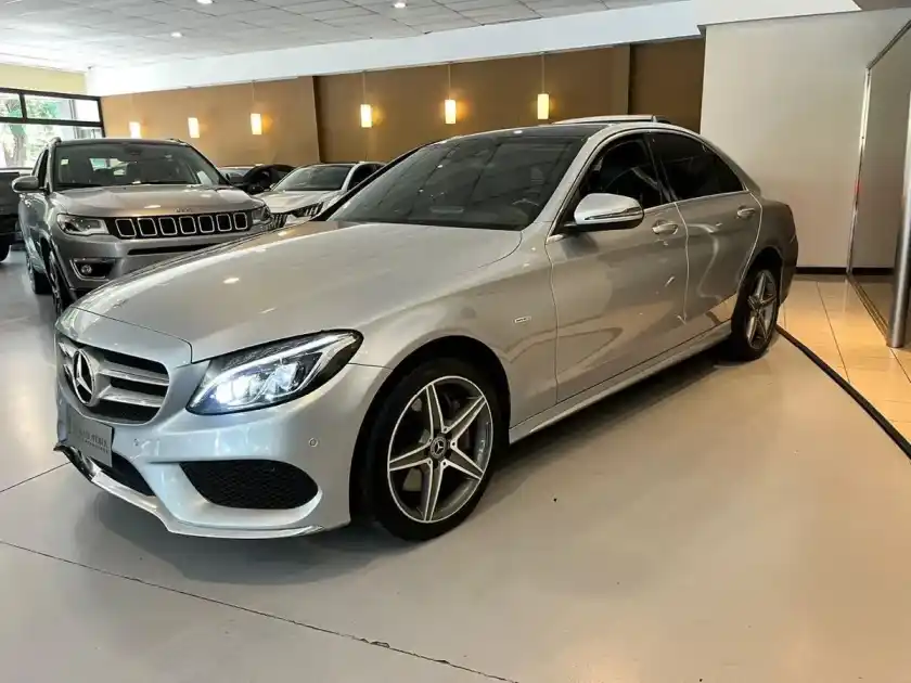 Mercedes-Benz Clase C 3.0 C400 Amg-Line 333Cv 2018 - foto 5